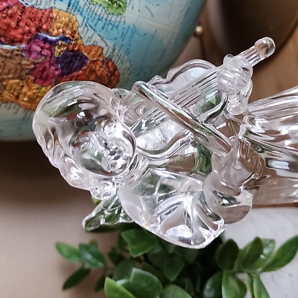 Mikasa Clear Glass Angel Figurine - Picture 2 of 12